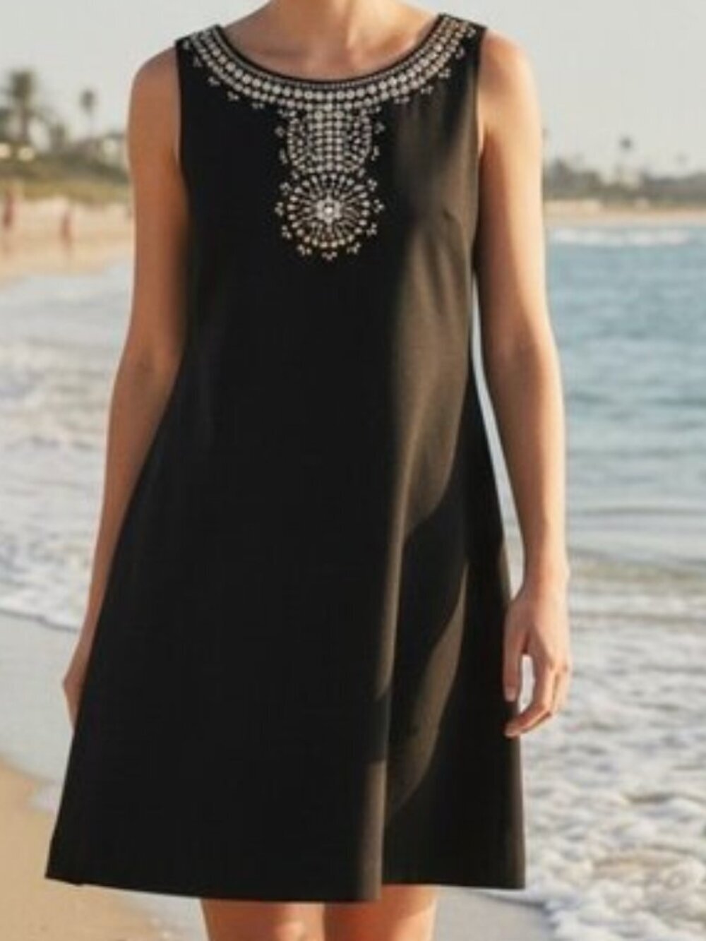 Tahari ASL dress Women's 10 black sleeveless sheath embellishments timeless